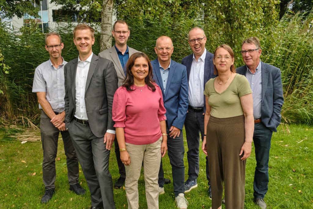 D66PN tweet media