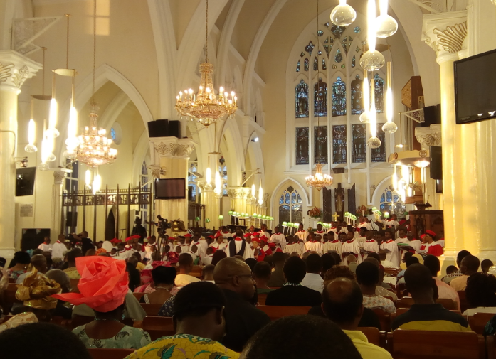 RCO_Updates's tweet photo. Last Summer, RCO accredited teacher James Lloyd Thomas spent a week with organists and choristers in Lagos cathedrals and churches. Read all about it here on iRCO: https://t.co/nKNbWyaWWO

#RCO #iRCO https://t.co/N2BZiWzMqi