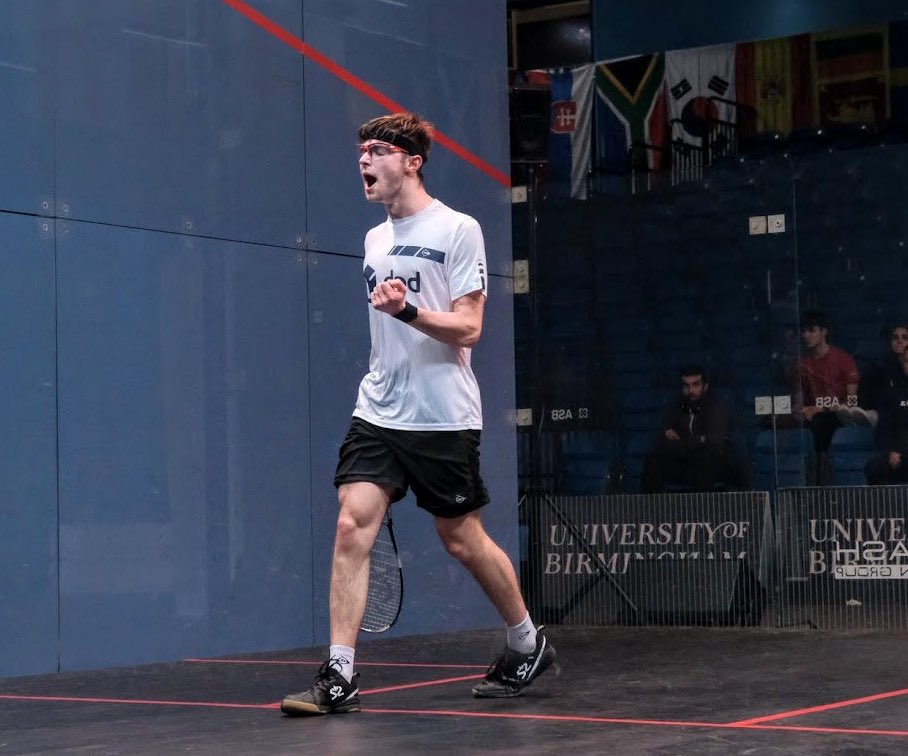 Mooie afsluiting van de British Junior Open 2023!
👉 Brons voor Rowan Damming 
👉 Renske Huntelaar wordt twaalfde in GU15
👉 Negen spelers maken leerzame ervaring mee

Uitslagen &amp; rangschikking op squash.nl