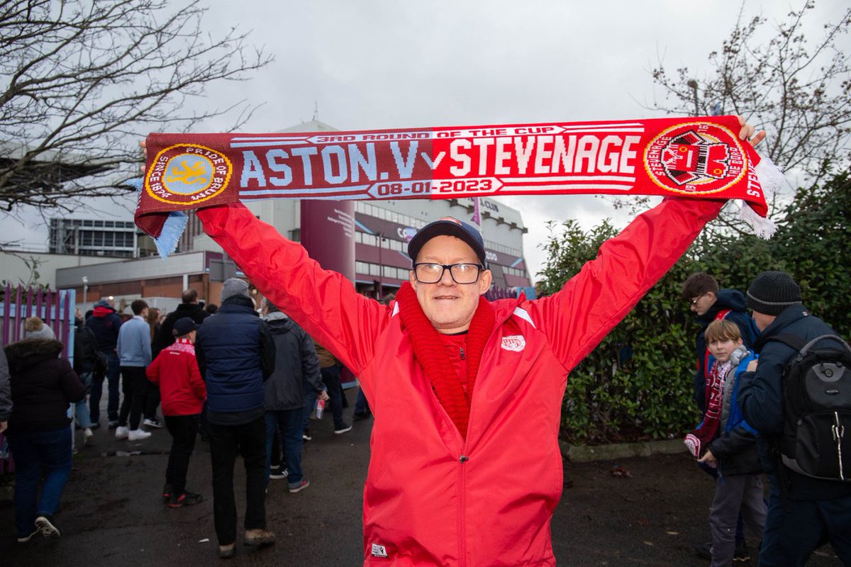 Stevenage FC 🔴⚪ tweet media