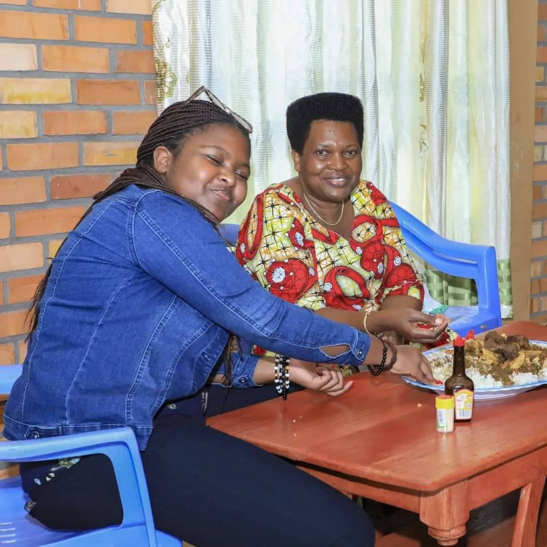 abatwip257's tweet photo. Happy Sunday Mwese. 😍 https://t.co/OXAoC94Yqe