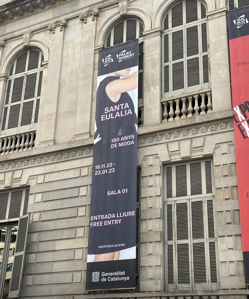 barcelonateka's tweet image. Palau Robert is definitely worth to visit and it often offers very interesting expositions. 
#barcelona #barcelonaart #barcelonatours #barcelonaguide #art #fashion