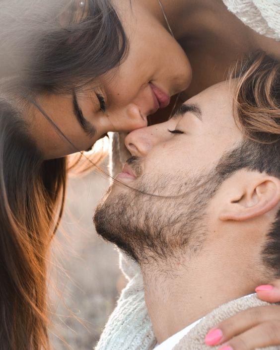 There are the distances..... but your presence is always in my inner world.....i always feel you in my heart..... and see you in the dreams but my eyes and heart  always wander here and there for looking to you in the outer world .🌹🌹