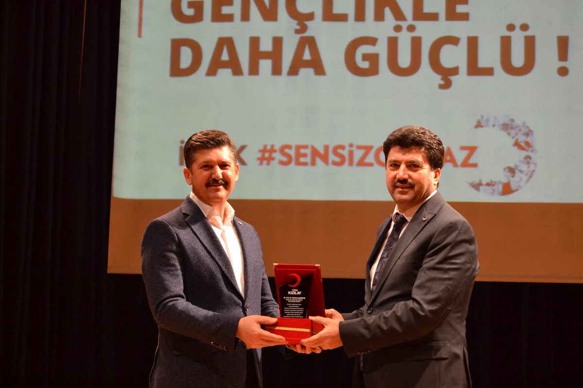 genckizilay54's tweet photo. GÖNÜLLÜLÜK GENÇLİKLE DAHA GÜÇLÜ  💪🏻🌙

https://t.co/GcM68K2oMm adresini en aktif kullanan Genç Kızılay olarak bu ödülü kazanma serüvenimizde, programımıza katılan herkese teşekkür ederiz❤️🌙

#DaimaHazır

@kizilay @genckizilay @kizilaysakarya @cevdet_koc54 @ceren_ygz https://t.co/cJqUpytiwM