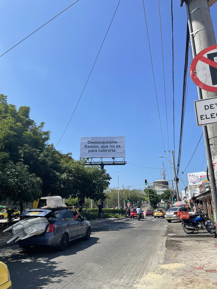 Xipraca's tweet photo. Servicio social: Barranquilla busca a un tal #Ramon https://t.co/XmE1tVM5w1