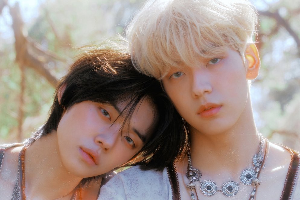 wow... yeonjun and soobin's visuals left me speechless like literally.....

DAYDREAM CONCEPT PHOTO
#TXT_Daydream #TEMPTATION 
#TOMORROW_X_TOGETHER 
<a href="/TXT_members/">TOMORROW X TOGETHER</a> <a href="/TXT_bighit/">TXT OFFICIAL</a>