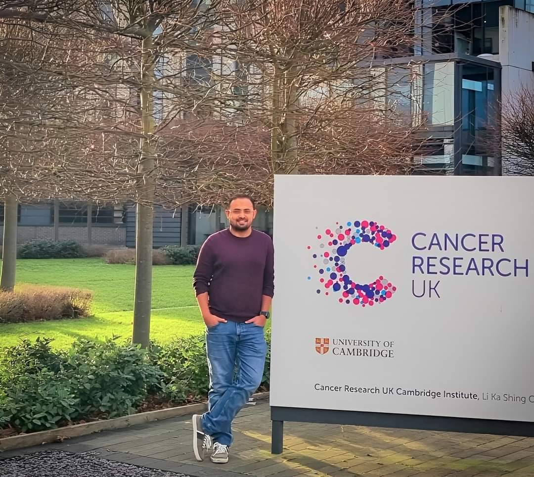 fazlurRT's tweet photo. Started a new position @CR_UK last week! 
Exciting project researching how #ctDNA from blood can detect &amp; monitor #cancer. Hoping to network with anyone in #cancerresearch, esp. #earlydetection &amp; #biomarkers or outreach groups. Connect if this post stumbles on your feed! https://t.co/6JtXVR1DEn