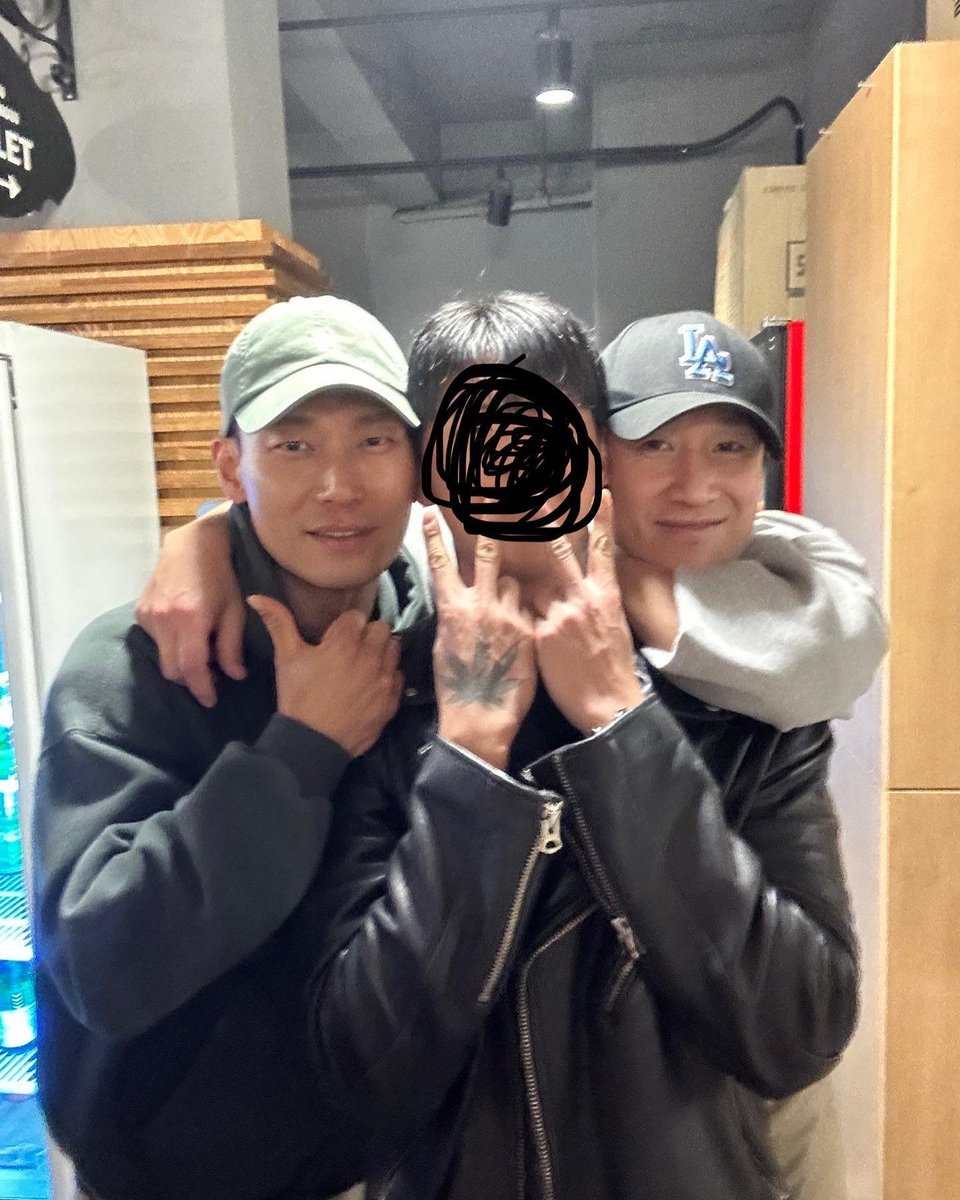 MikaBbong's tweet photo. 08.01.2023 Wrap Up Party of #Payback

🔗https://t.co/6teICL0sL8

#문채원 #MoonChaeWon #มุนแชวอน https://t.co/kIhQTvW10A