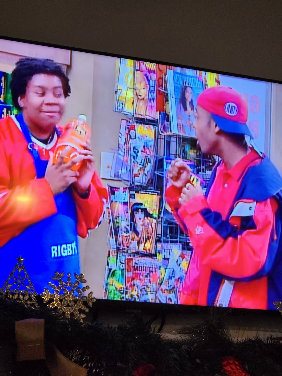 Got my kids watching @kenanthompson and @KevinHart4real... #backthatyearup #IYKYK #Cornboy
