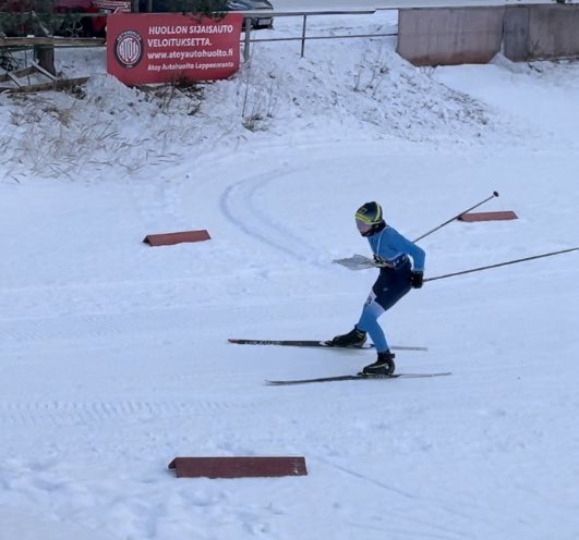Ponnen hiihtosuunnistajille hyvää menestystä Saimaan hisuviikolta. Sarjavoitot Ekonojan perheeseen niin Emilialle, Kasperille kuin Antillekin. Tulossivut: joutsenonkullervo.fi/suunnistus/kis…