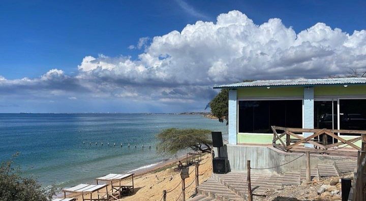 🇻🇪#IntegraciónLatinoamericana 🇨🇴 
 Playa Manaure es un oasis escondido en Falcón, un sitio ideal para practicar diversos deportes acuáticos

🌊🌊🌊🌊🌊🌊
@Anth0o15 @twitera_soy @luis16684716 @gabriel12131042 @Alejandro200959 @OrGzR3