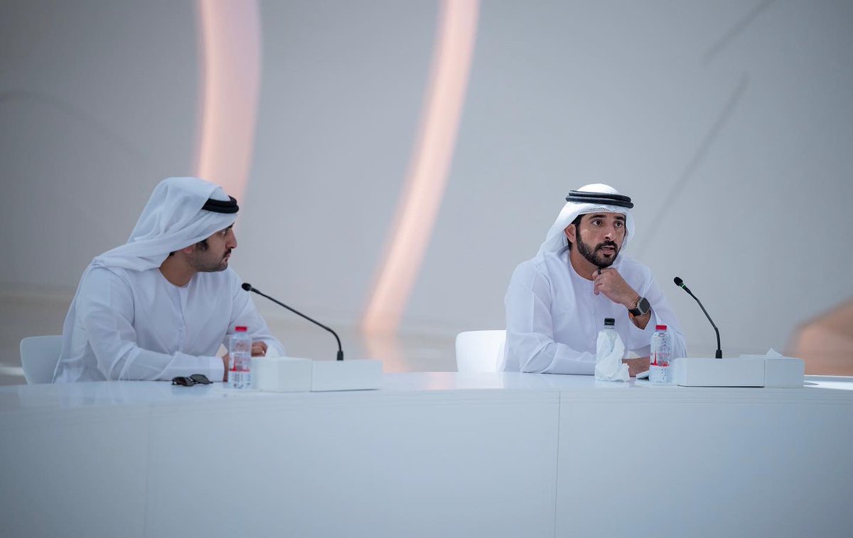 MaktoumMohammed's tweet photo. Under the vision of @HHShkMohd &amp; the directives of @HamdanMohammed, today Dubai launched the roadmap to implement it's Economic Agenda "D33". A new stage of opportunities, ambition &amp; achievements begins now, to make Dubai the best city in the world. https://t.co/9nB83iA6sv
