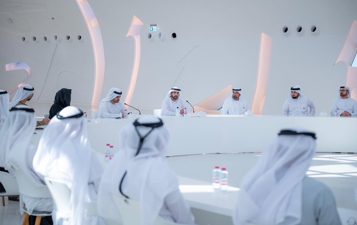 MaktoumMohammed's tweet photo. Under the vision of @HHShkMohd &amp; the directives of @HamdanMohammed, today Dubai launched the roadmap to implement it's Economic Agenda "D33". A new stage of opportunities, ambition &amp; achievements begins now, to make Dubai the best city in the world. https://t.co/9nB83iA6sv