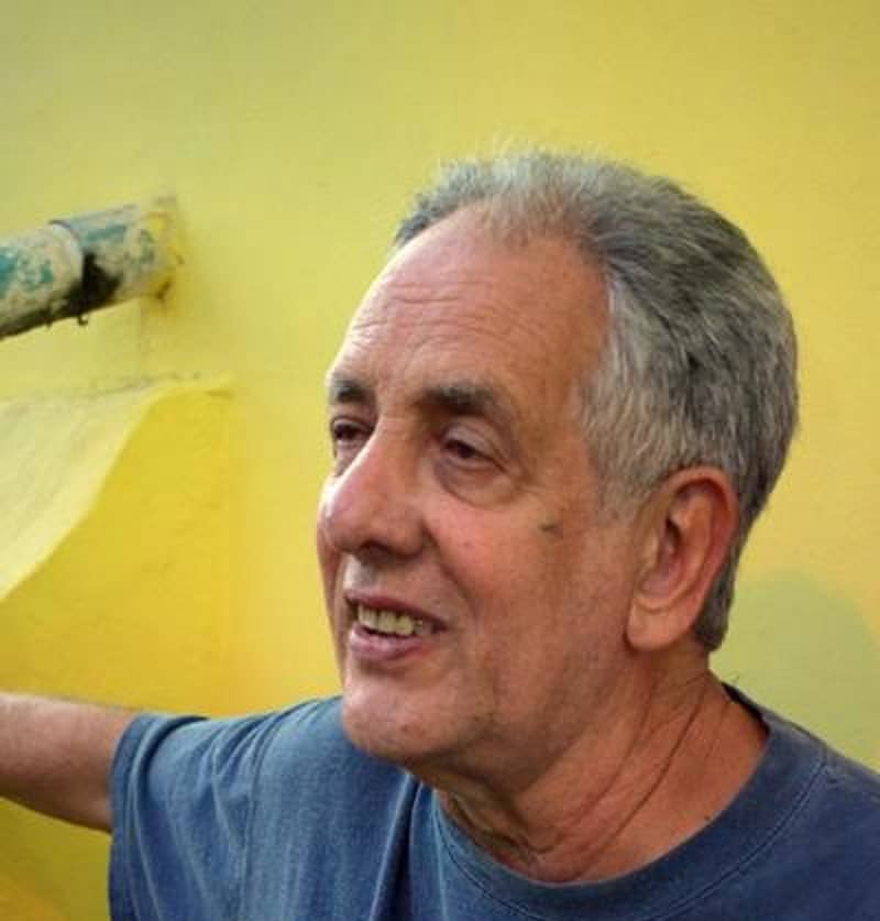 Felicidades en su 72 cumpleaños a Guille Vilar, promotor incansable de la buena música, sea cubana o de  otras regiones del mundo. De VanVan como de los Beatles. De #Cuba como de la Revolución. Orden Félix Varela. Abrazos hermano.