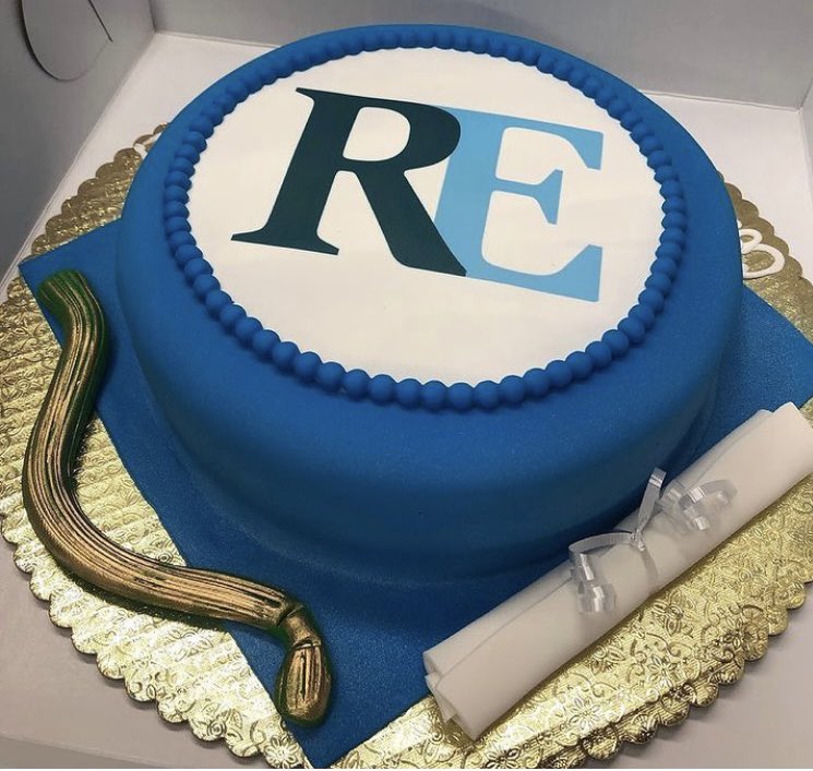 THEOFFICECAKE's tweet photo. #miamimoms https://t.co/utAw9yA1qH