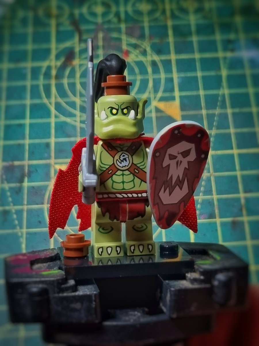 DicHammer86's tweet photo. New Year, new army!

#warhammer #lego #orruks #warhammerbutnot. https://t.co/6InPUDMRxj
