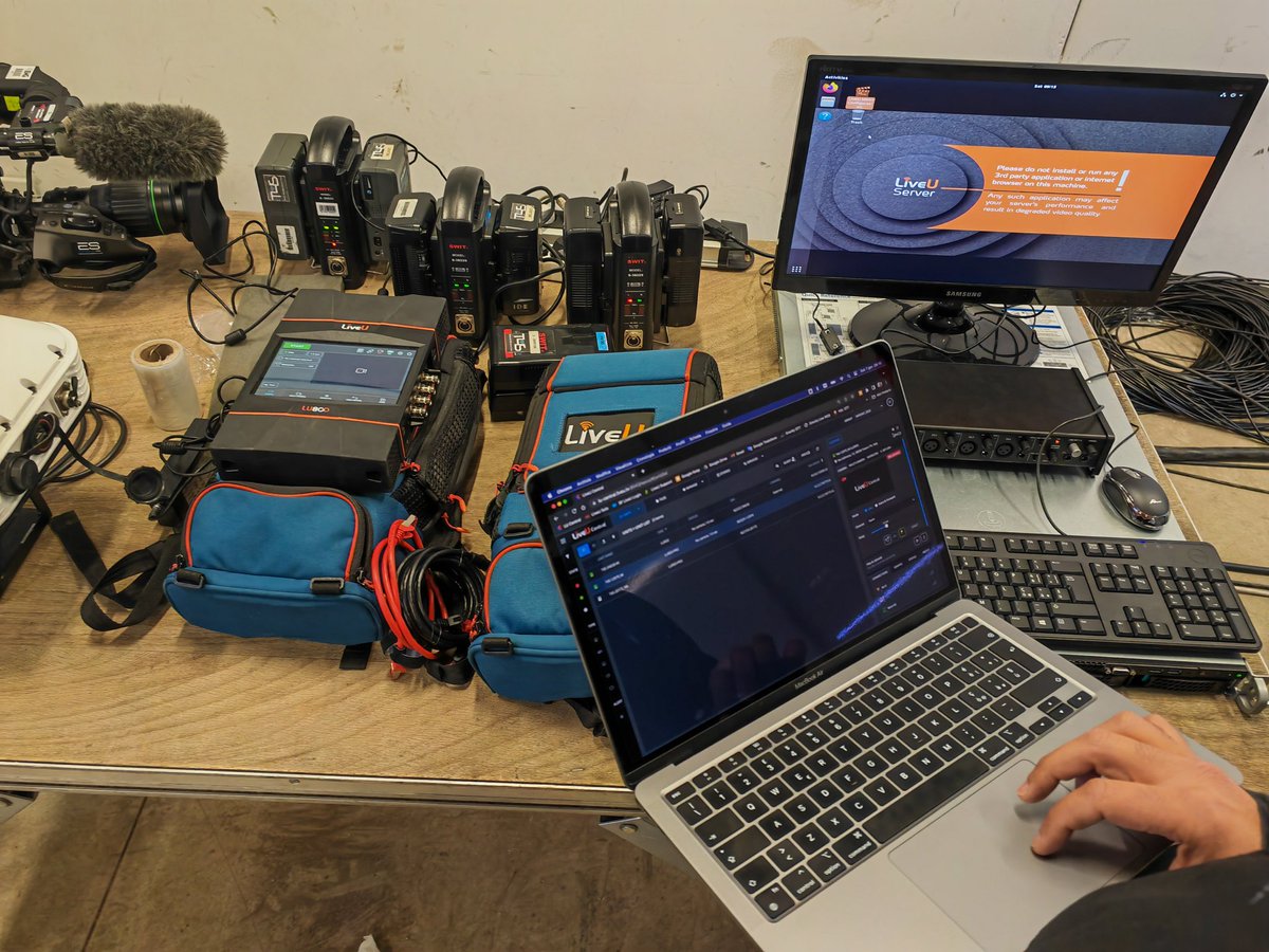 Time4Stream's tweet image. Tour De Ski @fiemme
7-8 January 2023
@infrontitaly
@infrontsports_
☃️🏂🎿❄️🎬📡

#time4stream #liveu #streamingsolutions #eurosport #technology #tourdeski #valdifiemme #trentino #LiveU #cortina2026 #ski #fiscrosscountry
#infront #allaboutsports