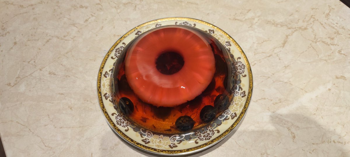 SP9DLM's tweet photo. A Sunday pleasure for the palate. Fruit jelly with pineapple and blueberries and cream. I did it myself. Definitely improves modulation when #dxing :) Gives you strength to press the PTT button! #hamradio #AmateurRadio #hamr #sbb #shortwaves #vhf #uhf #GHz #microwaves #swl https://t.co/z9SazRkpSG