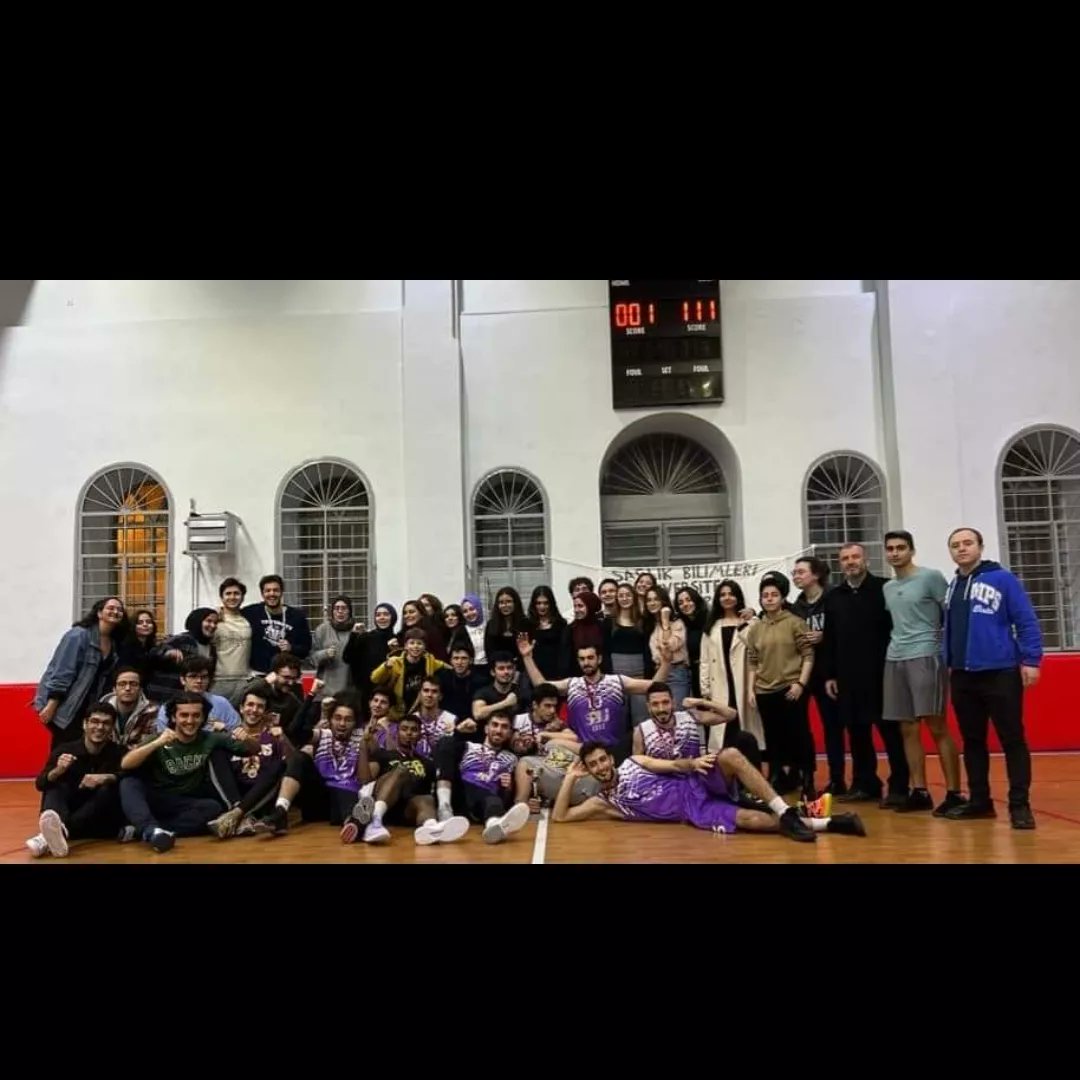 hamidiyeutf's tweet photo. Fakültemiz Basketbol Takımı, Selimiye külliyesinde 06.01.2023 Cuma günü gerçekleşen turnuvanın final maçında Hamidiye Diş Hekimliği Fakültesini 62-42’lik skorla şampiyon olarak kupa kazandı. 
Emek veren öğrencilerimiz ve takım sorumlusu Dr.Öğr.Üyesi Enes AKYÜZ'ü tebrik ediyoruz. https://t.co/LdyHOqQU16