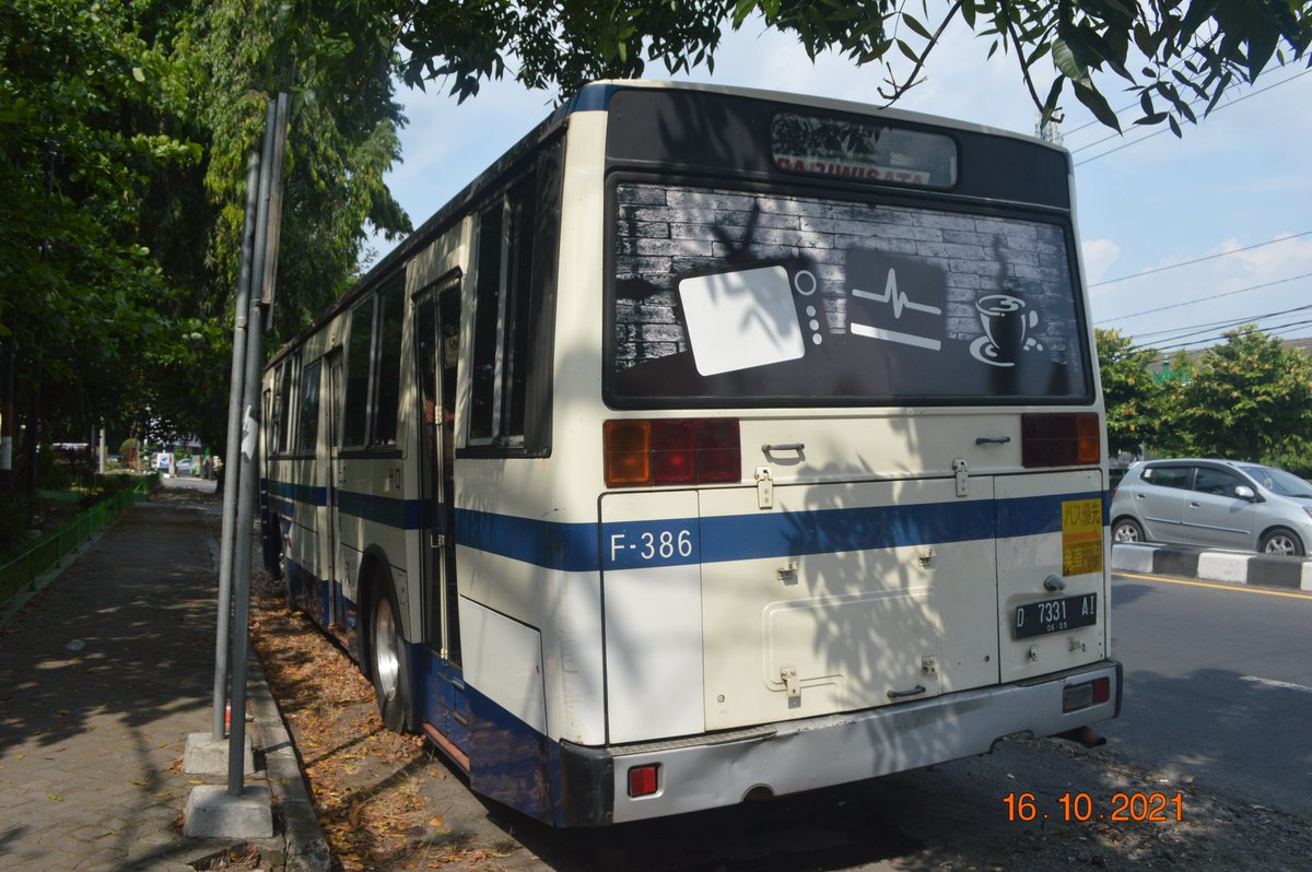tukangfotobus's tweet photo. 旧名古屋市交通局(名古屋シティバス) F-386
場所 : インドネシア中部ジャワ州ソロ市
Mitsubishi Fuso AeroStar U-MP618M
#ふそうエアロスター
#名古屋市営バス
#MP618M https://t.co/FBqjwyAXGy