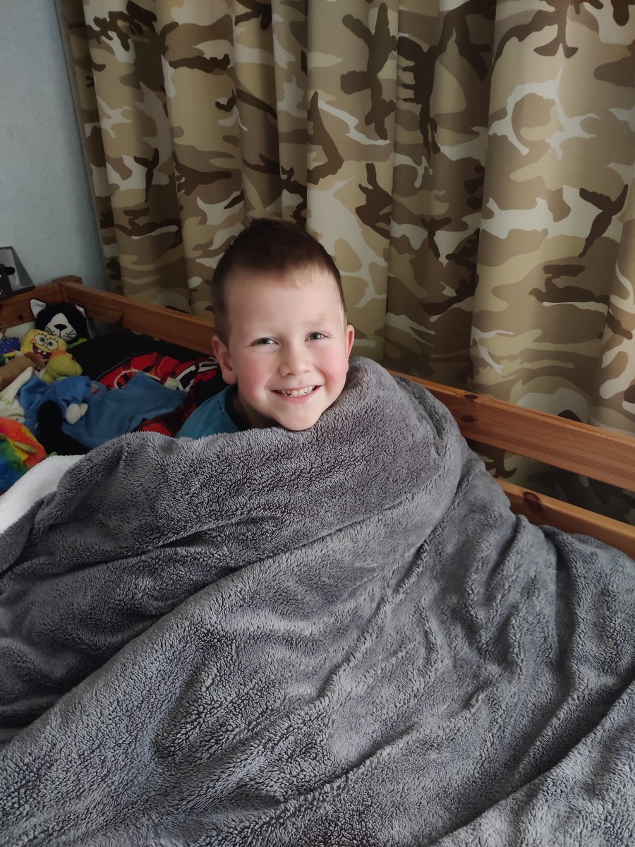 Ida_jager's tweet photo. Ja als je eenmaal de producten van #optidee hebt mogen ervaren, dan wil je niet meer anders. De #optipluche overtrekken vallen zeer in de smaak bij onze kids. En ze zijn nu in de uitverkoop! Interesse? Of proefslapen? Stuur mij een PB.
.
.
.
#lekkerslapen #optipluche #optivezel https://t.co/fXQ5u19INH