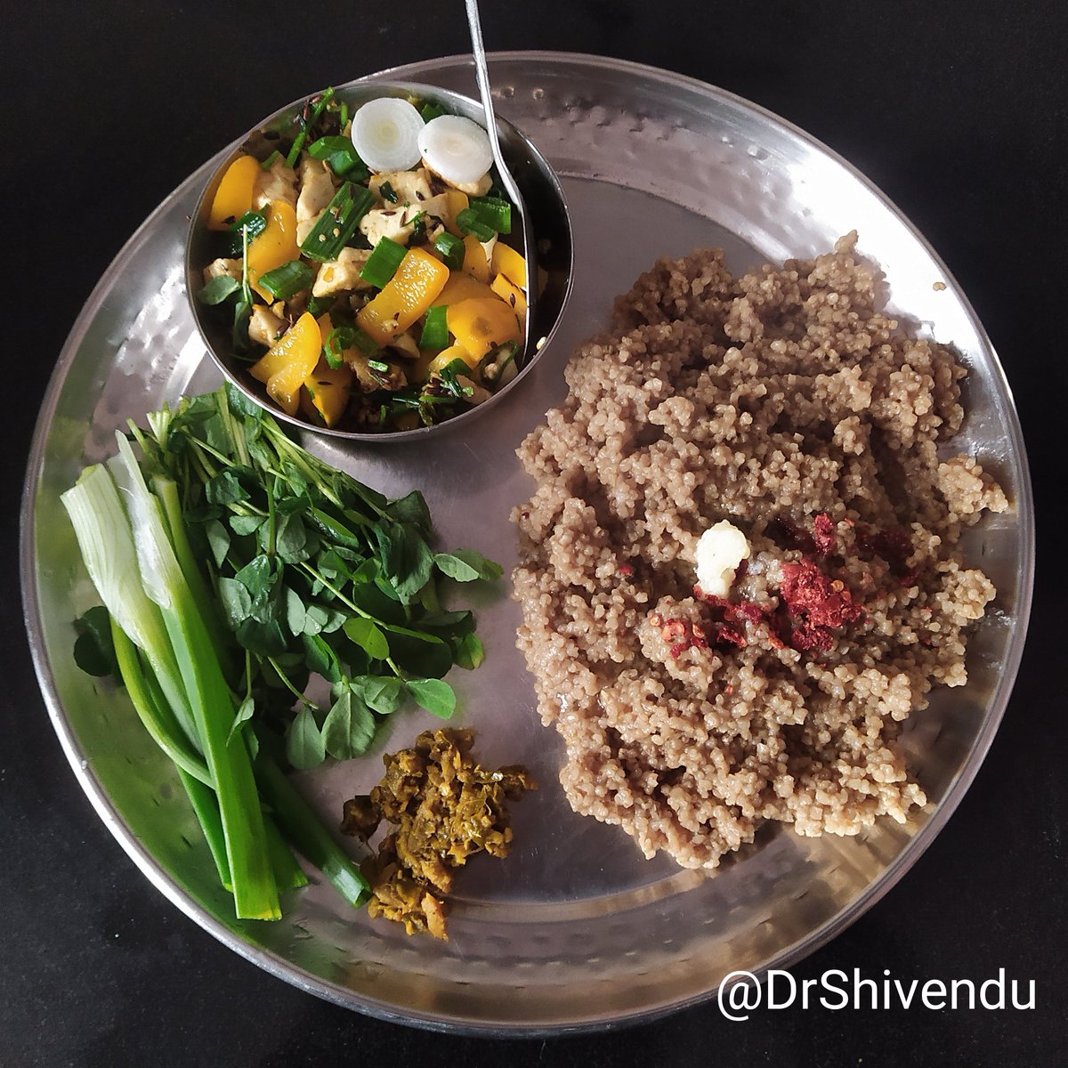 shivenduhry's tweet photo. @International Year of Millets 2023 #उत्सव तभी सफल होगा / मोटे अनाजों की खेती को  बढ़ावा तभी मिलेगा, जब हम इनका उपयोग अपने अपने घरों में फिर से करने लगेंगे @icarindia @MilletsOnline @MilletsFarm @USDA https://t.co/A1tatFPoes