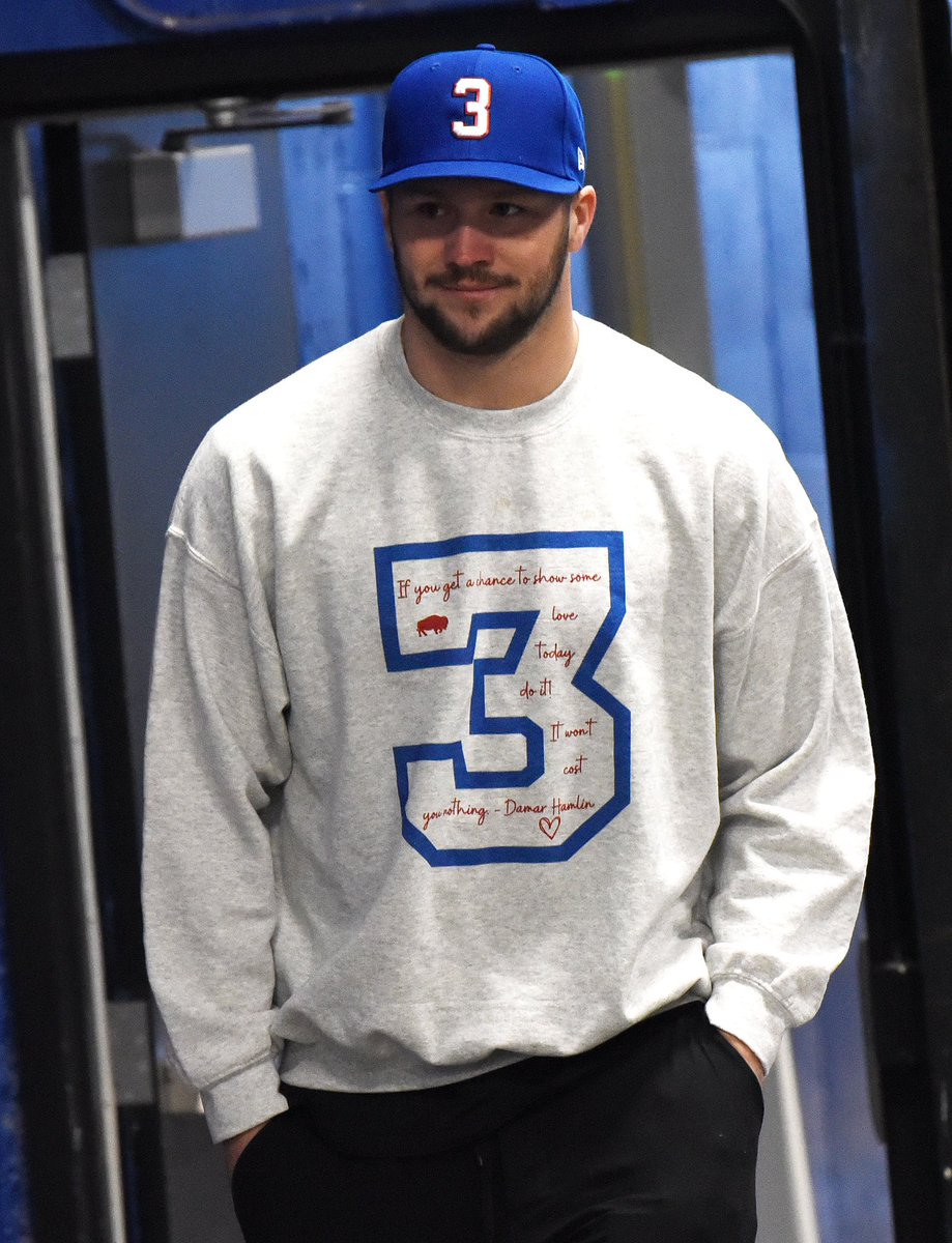 PHBPHOTO's tweet photo. Buffalo Bills quarterback Josh Allen  heads into Highmark Stadium prominently wearing Buffalo Bills safety Damar Hamlin’s number before the Patriots’ game against the Bills at Highmark Stadium in Orchard Park, NY. @BurtTalksSports @MVcreature #Patriots #BillsMafia #DamarHamlin https://t.co/2YAwzYoS6m