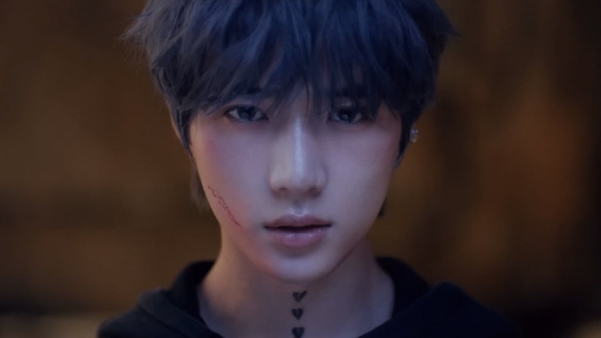 iwantthatrb's tweet photo. 근데 신기한게 목에 어떤걸 그리냐에 따라서 
분위기가 순식간에 달라지는것도 
재능이라면 재능같음 https://t.co/J1tLKfKhfU