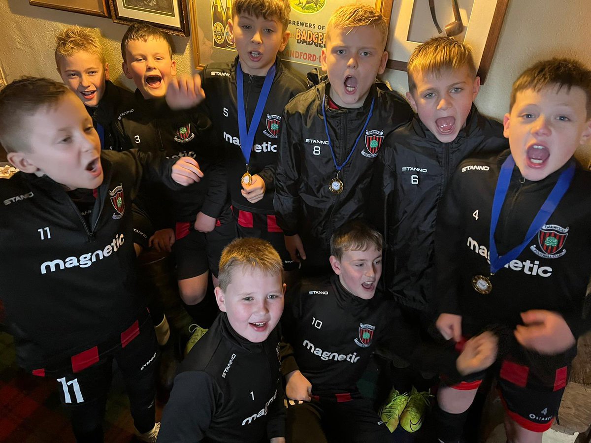 oakwood_boys's tweet image. Thank you so much to elite development for hosting an amazing U’10s tournament this morning @ThorpKieron ⚽️ some amazing games with @patchamunitedfc @MOWFC @hurstpierpoint1 @Alfold_Fc ⚽️ proud of the boys winning this one 🏆 thanks to @RomeshRanga for the photo made the boys day!