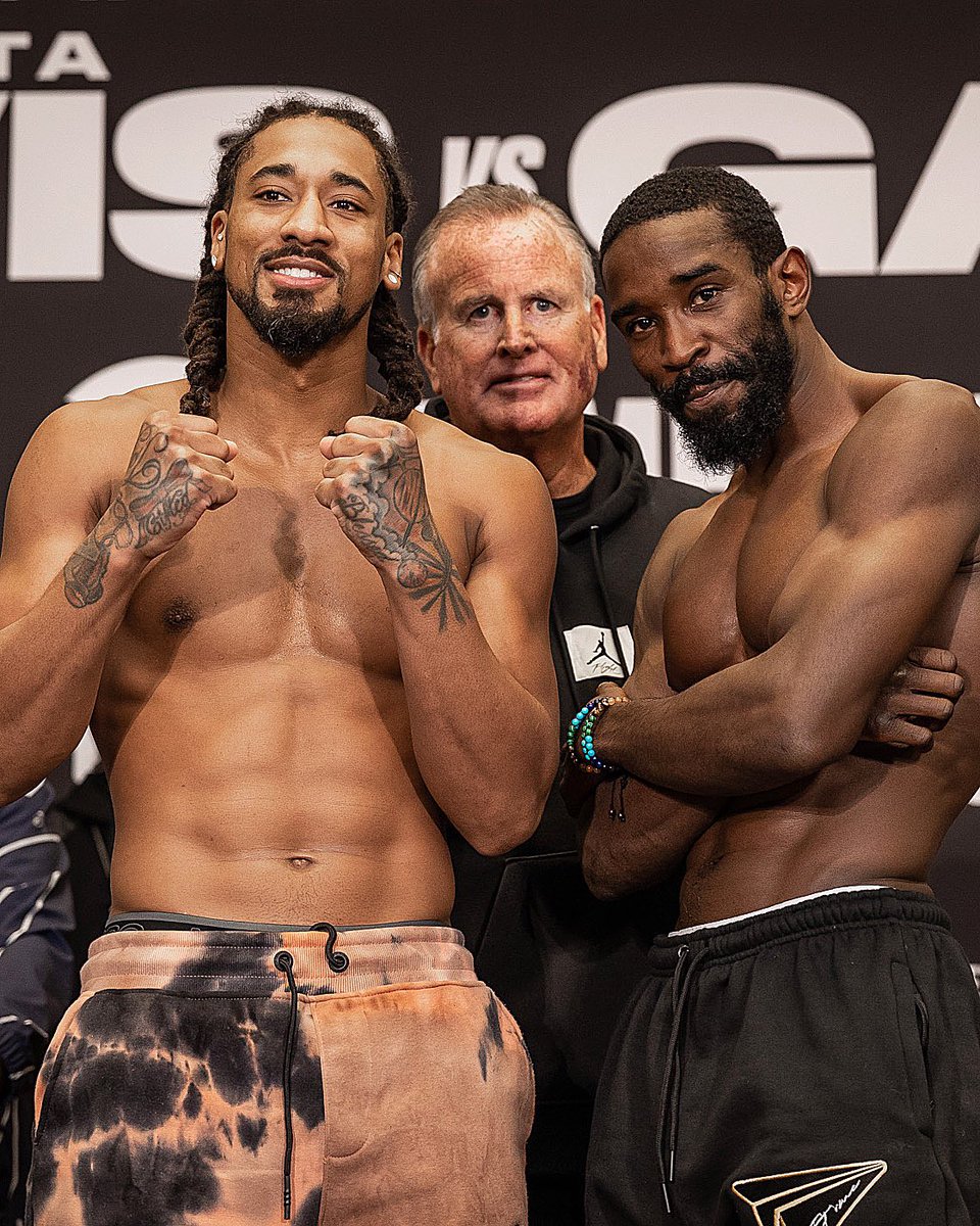 primetimetalktv's tweet photo. Sad but IMO Demetrius Andrade amateur days made other boxers & promotions afraid of him real talk. He beat most of your favorites in the amateurs. That is what stunted his growth not being under the right wings / promoter I guess. #Boxing #BooBooAndrade🥊🤷♂️🤦♂️ https://t.co/h8BZMwGdmI