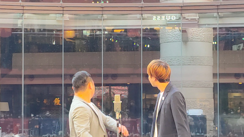 mr1ky4oo035's tweet photo. 次選。
後ろ姿カーネギーさん。
#カーネギー 
#キャナルシティ博多 
#キャナル1グランプリ 
#C1GP https://t.co/BQnbVjcqBk