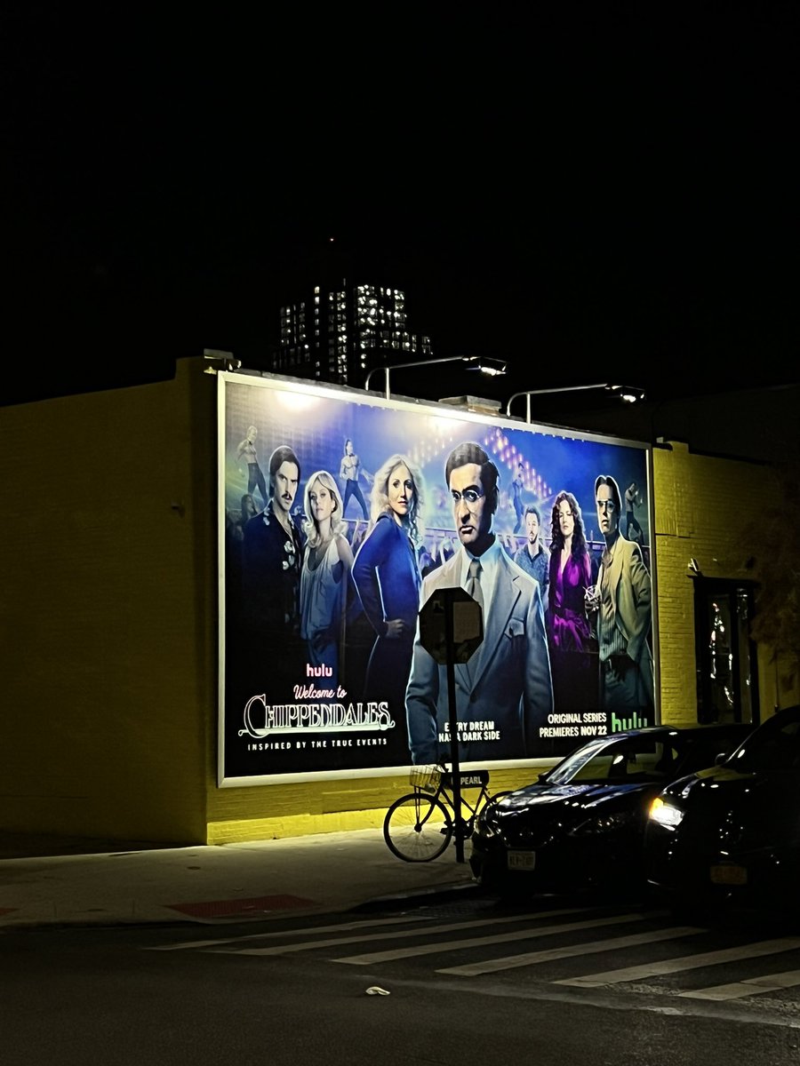 Your_Average_Mo's tweet photo. Billboard of a Pakistani man in a lead role on a building with a Pakistani man in a lead role. @kumailn @MojoSupermarket https://t.co/wOeWoRmkXg