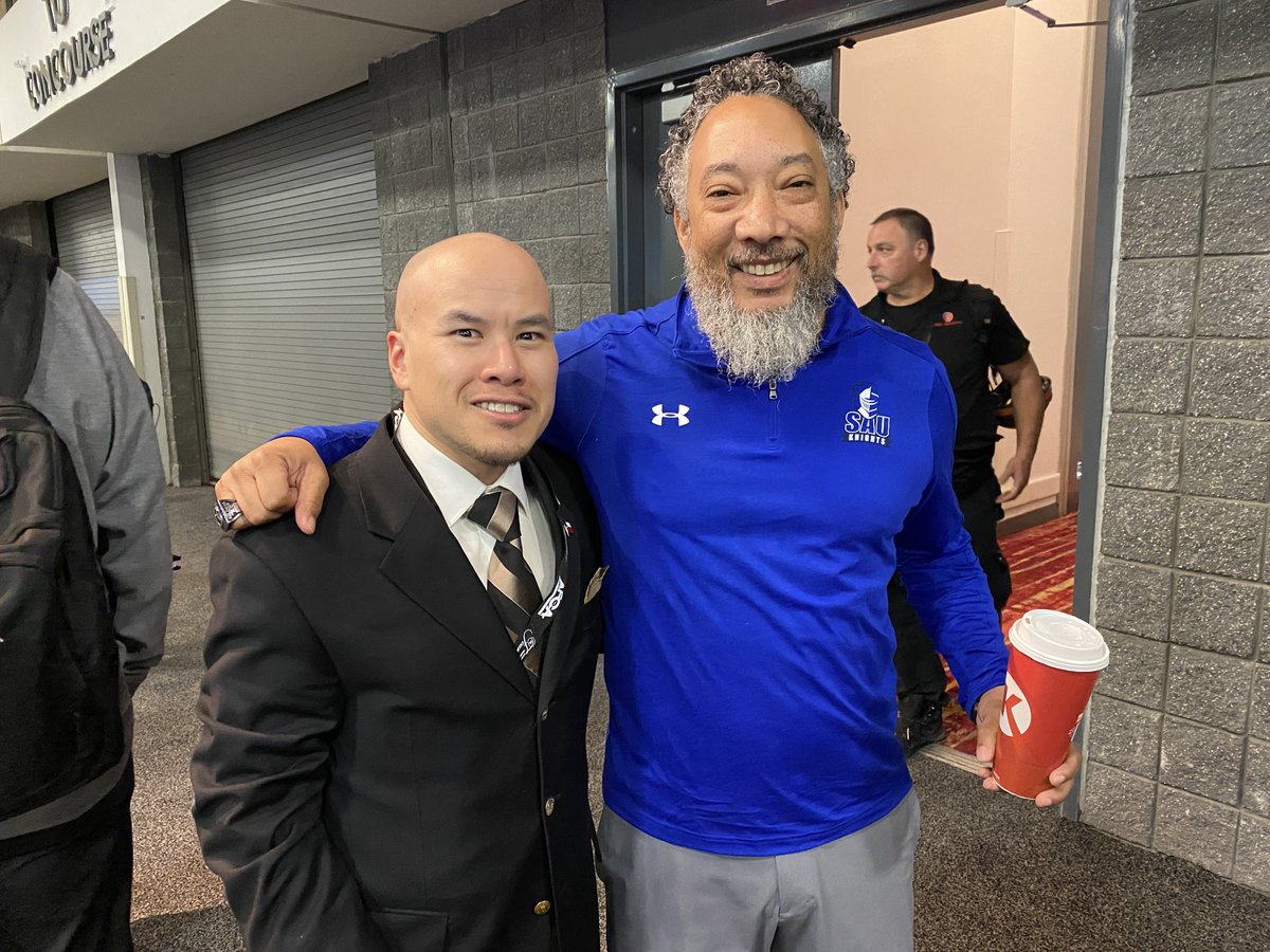 It was great to catch up with my colleague Jerome Moody <a href="/coach_oskie_21/">Jerome Moody</a> who is now an Assistant Football Coach at Saint Andrew's University in Laurinburg, NC at the American Football Coaches Association Convention. <a href="/WeAreAFCA/">AFCA</a>