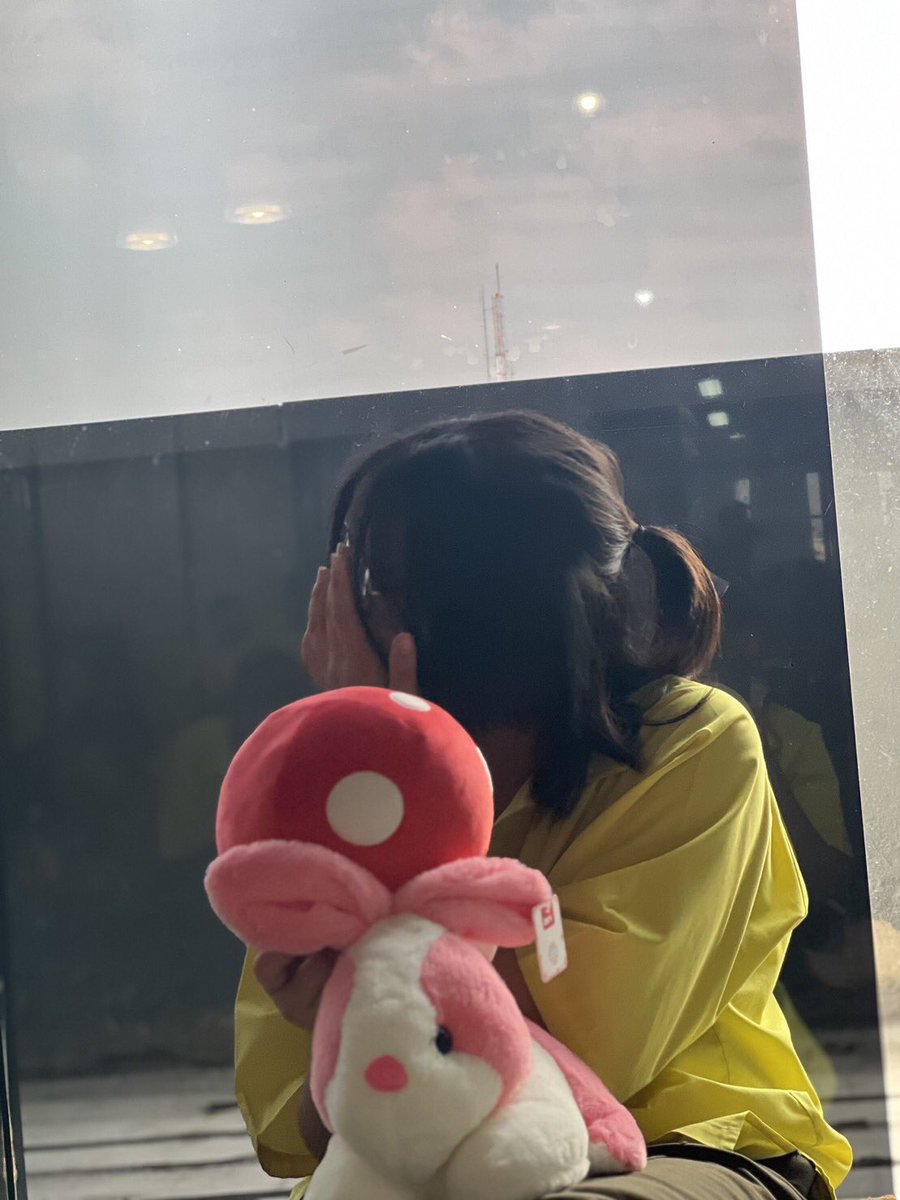 หล่อแบบไม่จอจี้