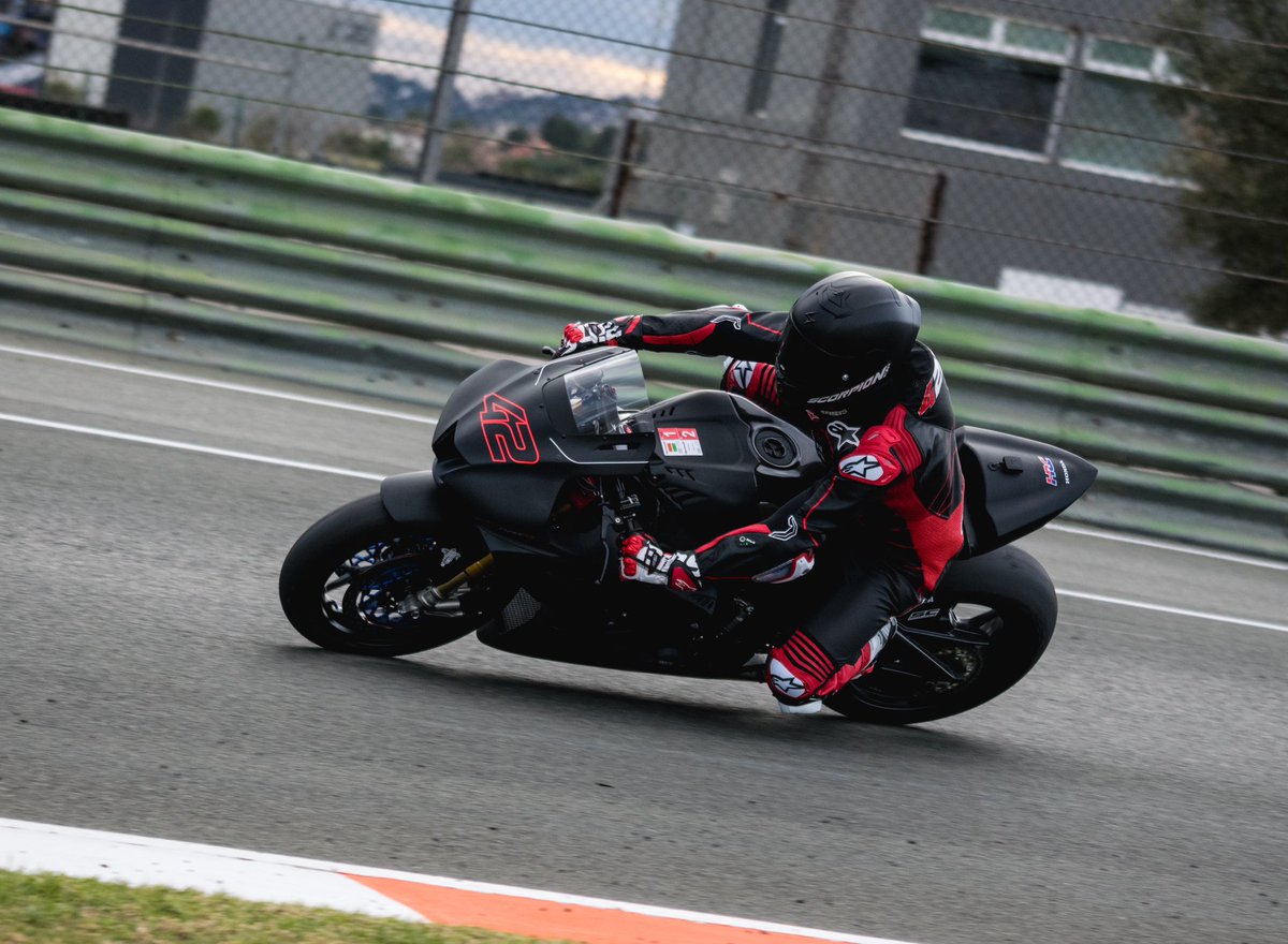 Alex Rins tweet media