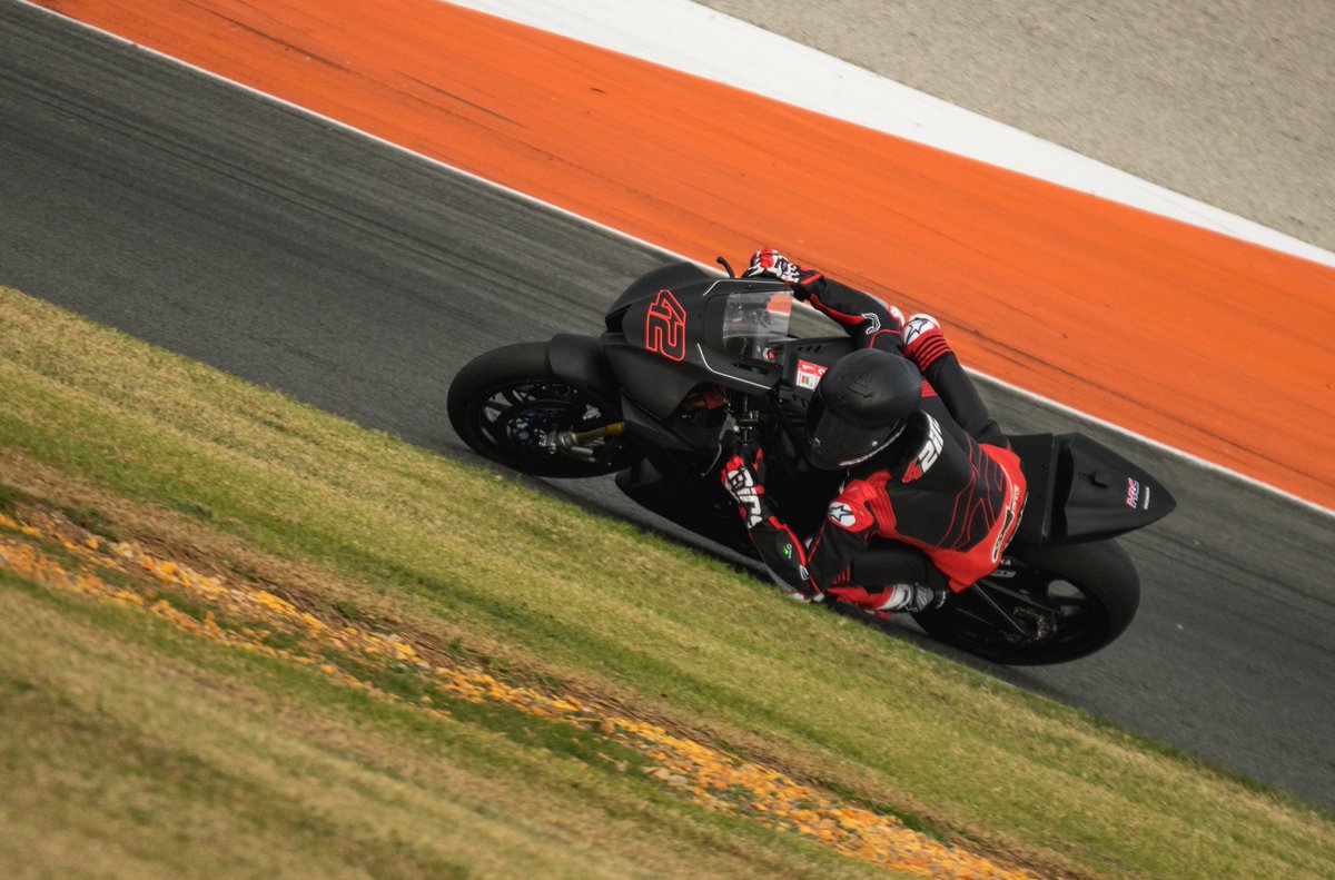 Alex Rins tweet media