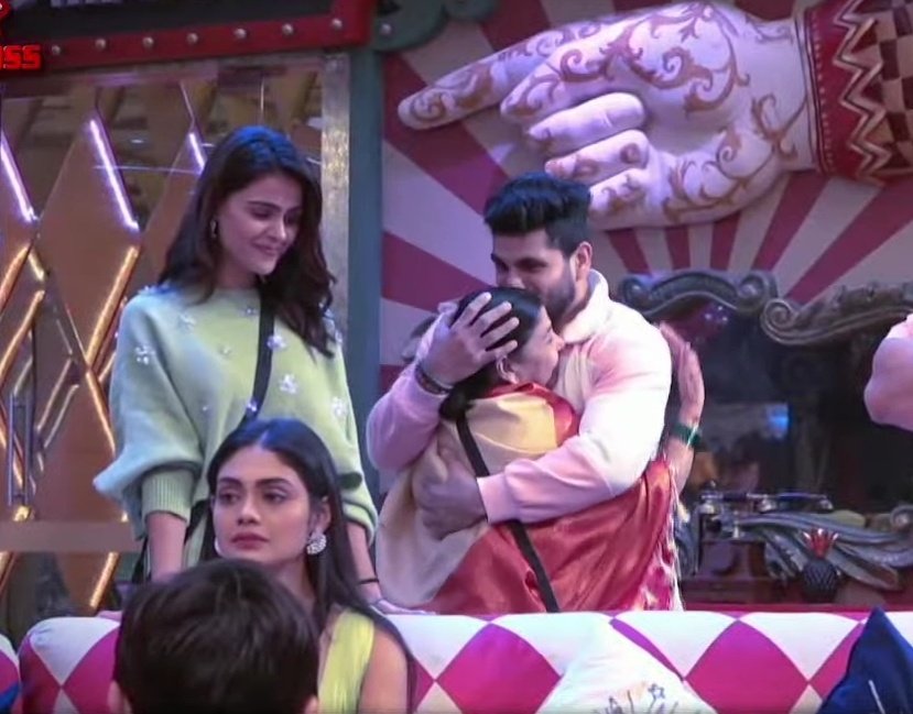Shiv and Aai Reunion ❤️ #BiggBoss16