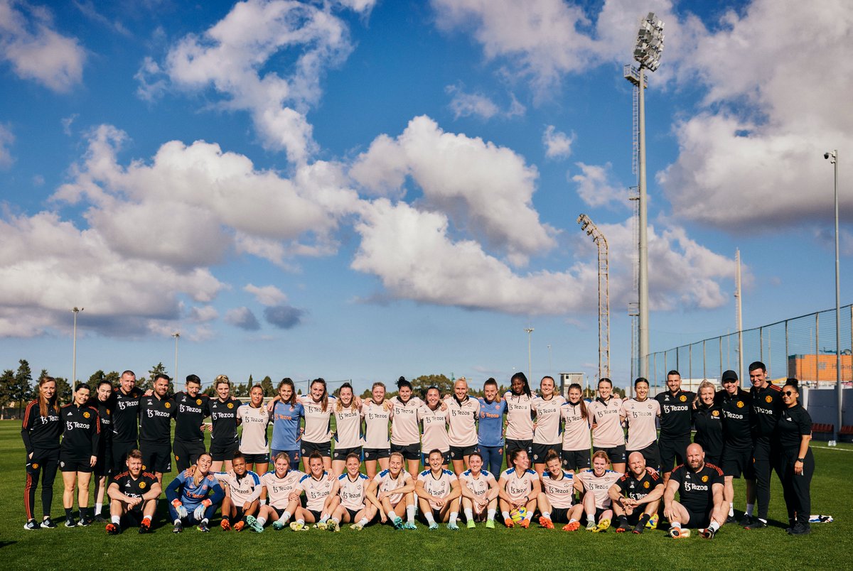 This group ❤️

After a rewarding and productive week away together we're pumped for the second half of 2022/23 to begin — let's go! ✊🔴

#MUWomen
