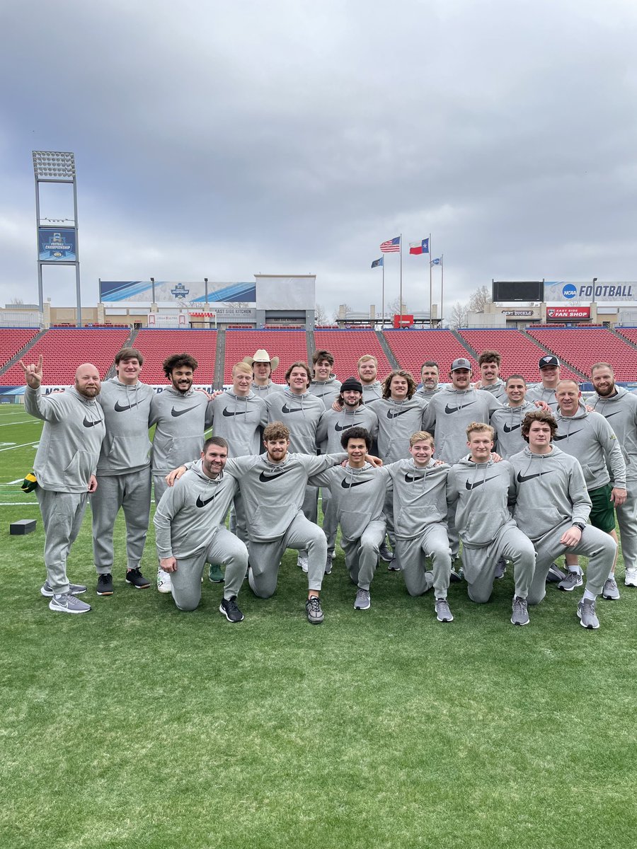 Good luck to all the Wisconsin guys from North Dakota State as they take on South Dakota State in todays D1-FCS national title game! #wisfb