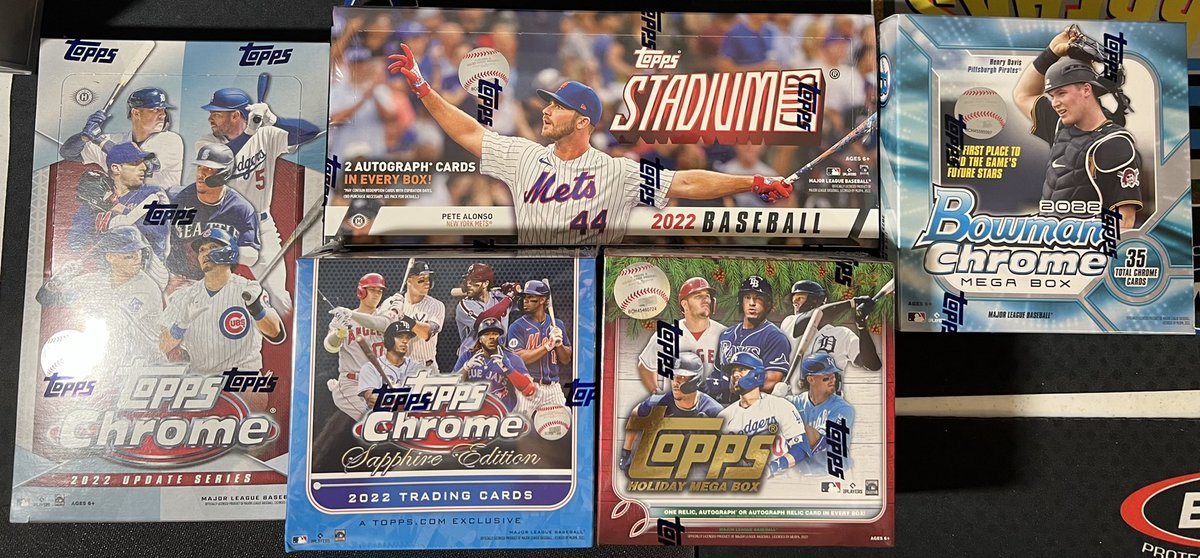 midwestboxbreak's tweet image. 🚨 MBB Marketplace Giveaway 🚨

💥 Over $500 in hobby prizes!💥

Now thru Sunday 1/15, every $10 you spend on Single Cards from any Seller is an entry to win 1 of these sealed boxes, including Topps Chrome Sapphire 👀

5 Winners total!

Start shopping:

iso.gg/u/midwestboxbr…