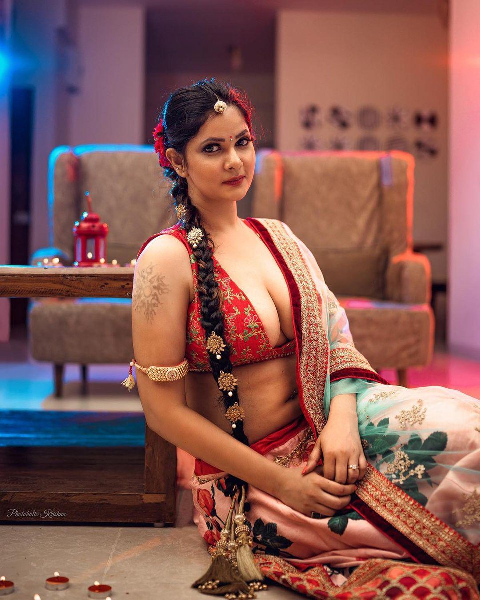 KiranMa45648311's tweet photo. Good night friends 😘💋💋😘
Sweet dreams 😘😘😘
Love you all 💋😘💋💋😘 https://t.co/HZLnLJqJNE