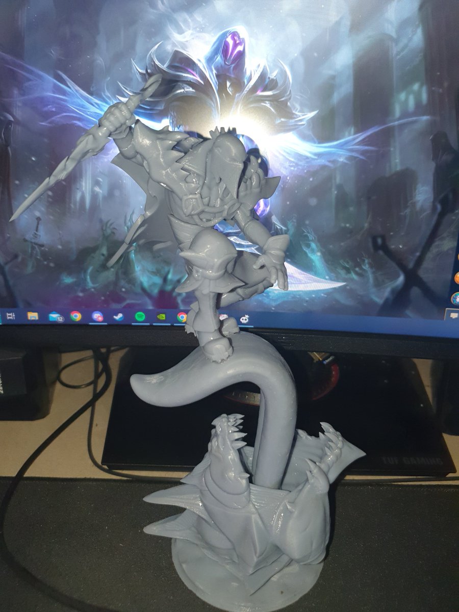 J'ai print mon perso préféré de league of legends avec mon imprimante 3D c'est trop une dinguerie guettez la qualité de la figurine