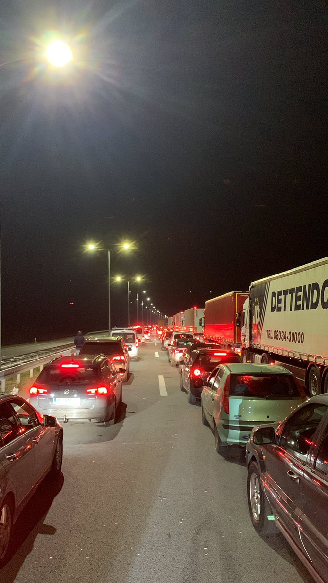 asperanski's tweet photo. Here for the past 4 hours and given the speed of traffic it could be another 10… #Bajakovo #whatshappeninserbia https://t.co/NrcOlohrUC