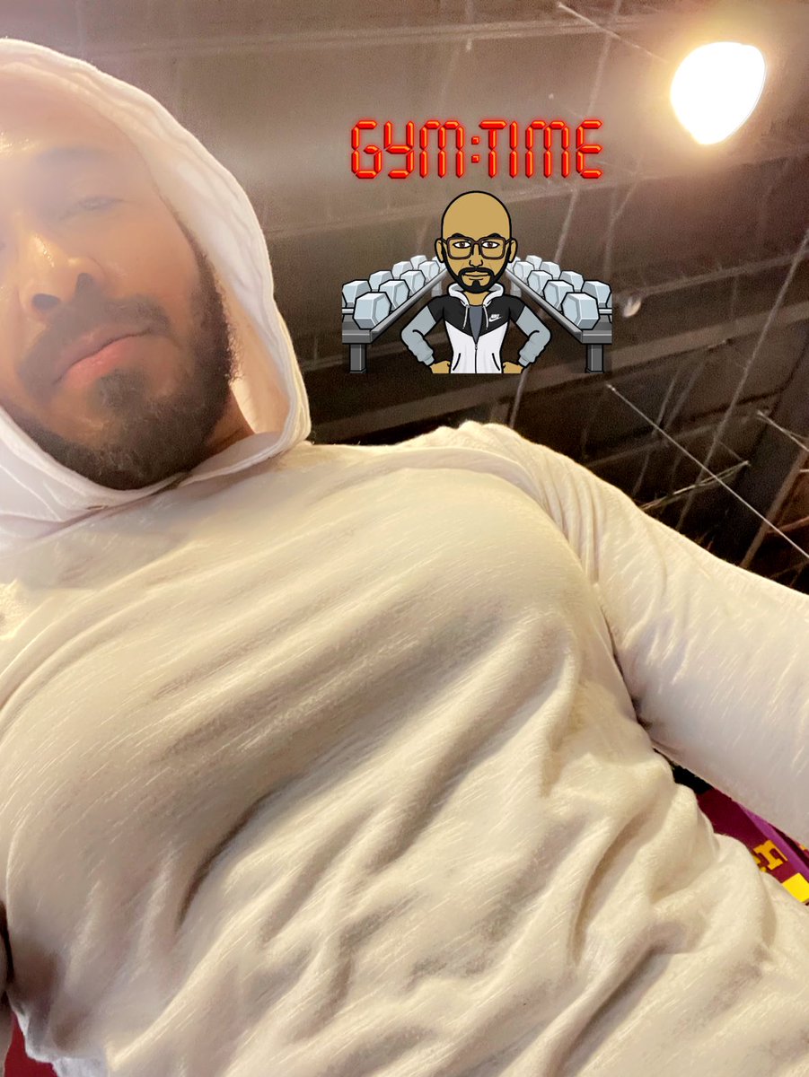 ReadyDR's tweet photo. Add me on Snapchat! Username: ibeenready305 https://t.co/0aMG6QFSME https://t.co/Lps8svJEaG