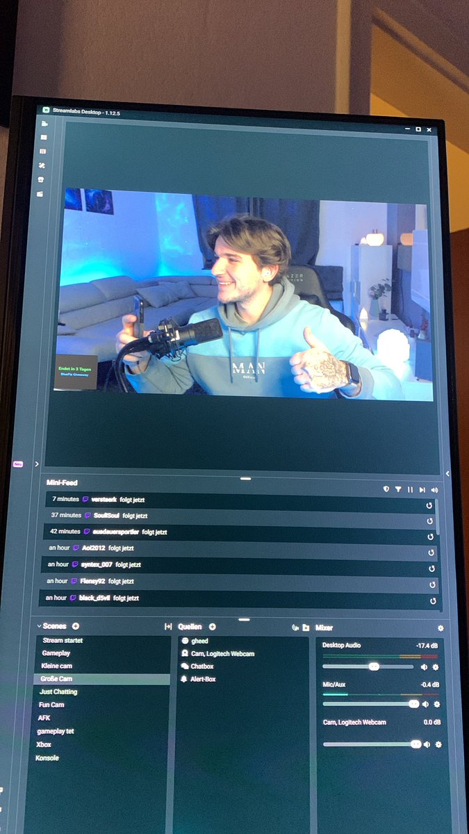 18 Uhr live Freunde #streamer #smallstreamer #smallstreamersupport #TwitchStreamers #twitch