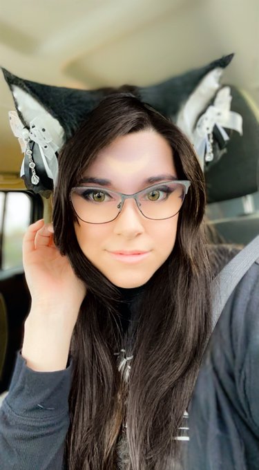 New day, new cat ears! SacAnime day 3, I&rsquo;m ready! Come find me at the Legion of Fantasy booth. Will trade<a href="/tag/soon"class="tags"><span>#soon</span></a>