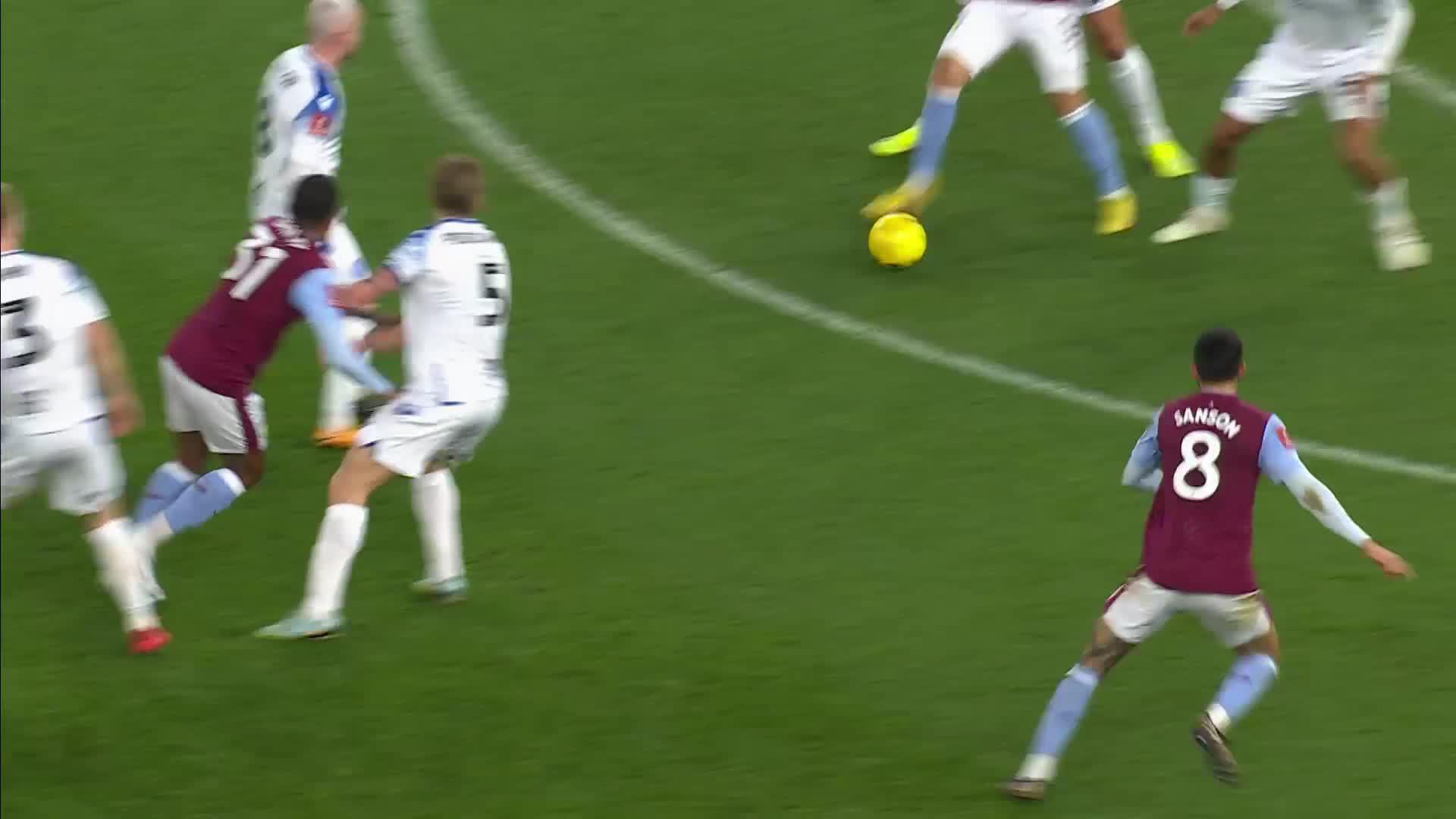 A perfect @AVFCOfficial team goal, finished off by @Morgan_Sanson8 👏

#EmiratesFACup”
