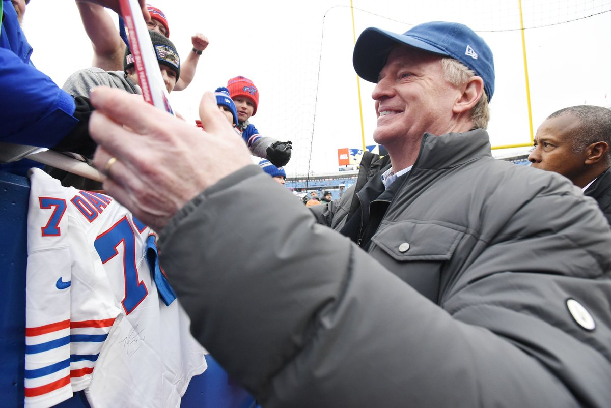 PHBPHOTO's tweet photo. NFL Commissioner Roger Goodell in attendance for the Patriots-Bills game. #BillsMafia #Patriots @BurtTalksSports @MVcreature https://t.co/5xMTOmOIUc
