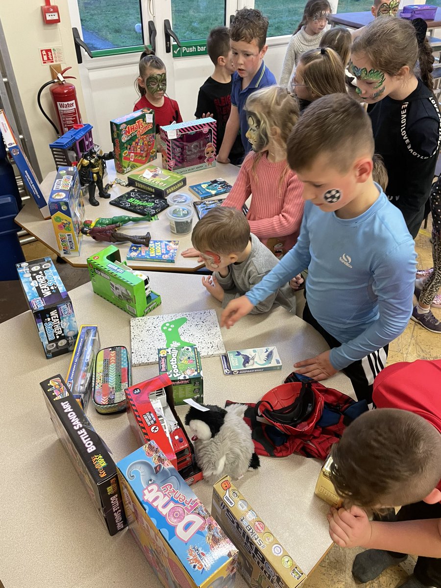 Just a small selection of the children who received a Christmas gift as part of our #Doncaster #HAF2022 projects last week. We’ve received even more great donations today, so looking forward to creating even more smiles tomorrow! #WeAreCommunity 🧡 <a href="/MyDoncaster/">City of Doncaster Council</a> <a href="/educationgovuk/">Department for Education</a>