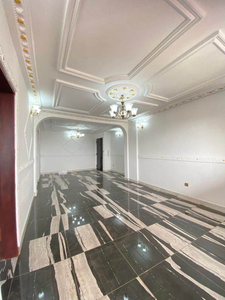 One_Immobilier's tweet photo. #douala #logpom
Appartement à Louer à Logpom Papyrus
02 chambres avec placards
03 douches
01 salon
01 cuisine
02 balcons
Parking
Vigile h24
Forage
Prix : 200.000 f/mois x 12
https://t.co/UmaA1mo6Ow
694101290
#oneimmobiliergroup #immobilierdeluxe237 #appartement #immobilier https://t.co/4pj7TRRO38